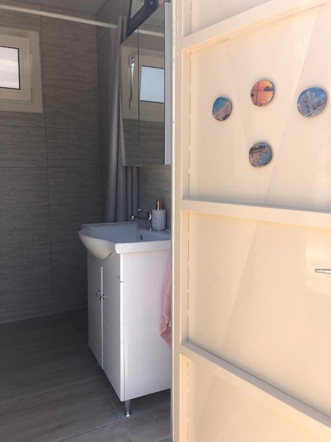 Converted Shed Studio & Garden Hanging Bed Pórto Ráfti 外观 照片