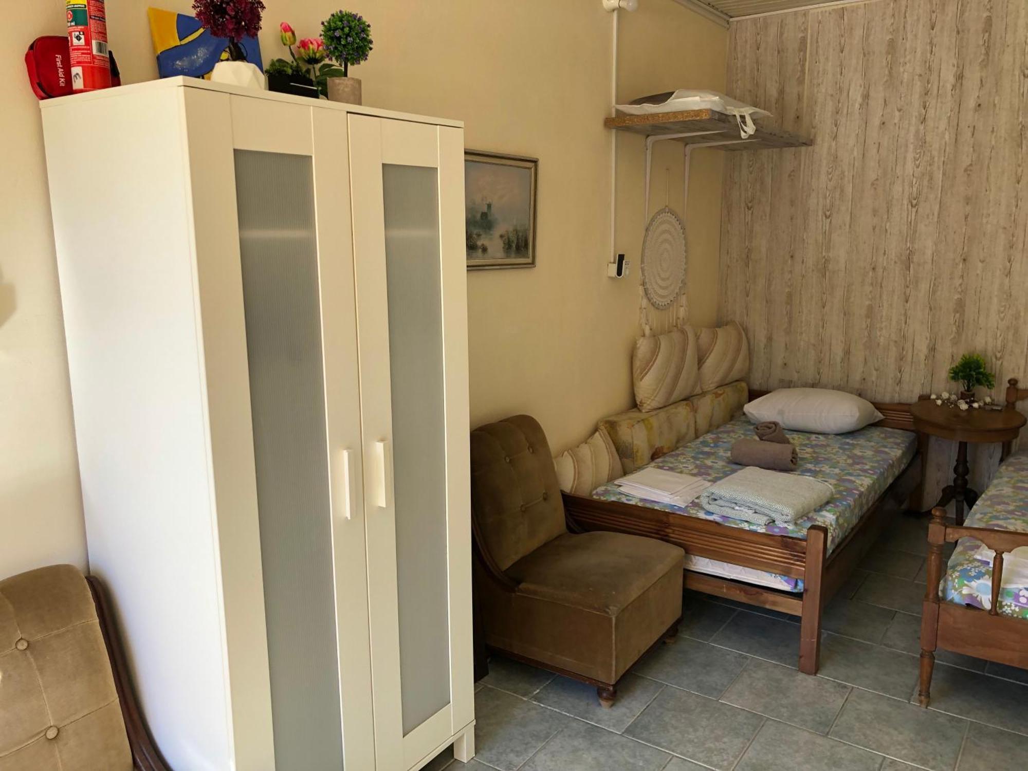 Converted Shed Studio & Garden Hanging Bed Pórto Ráfti 外观 照片